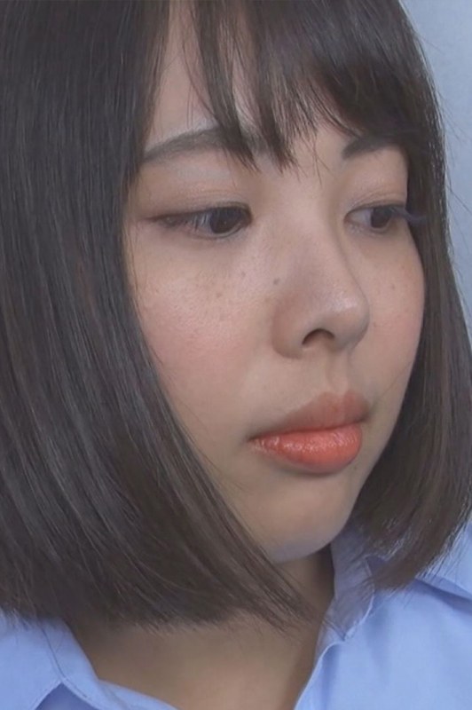 【無料フル】痴●の手マンに耐えられず潮吹き！我慢できずにトイレで貪り合う｜h_1825tssr01310