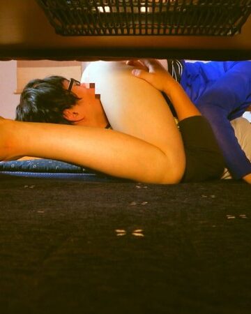 【無料フル】若い肉棒に興味津々！スケベな叔母さんが炬燵に潜って肉棒を咥えてきた！叔父さんには悪いけど、叔母さんのアソコ使わせてもらいます！｜h_1724a173b00004