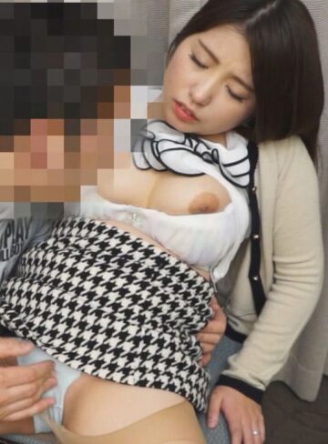【無料フル】おっぱいを揺らして夢中でチ○ポを貪るムッチリ巨乳妻｜h_1825tssr04205